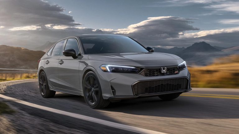 It was the right choice to make summer tires optional for the Honda Civic Si of 2025