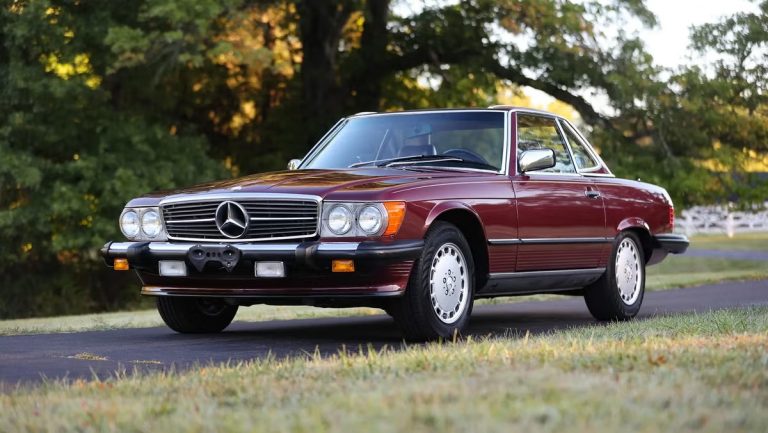 A Pristine 1986 Mercedes-Benz 560SL Is Today’s Pick On Bring A Trailer