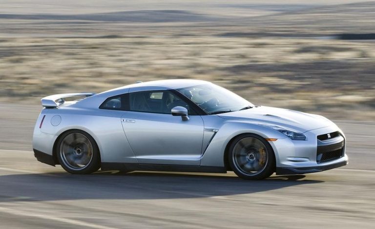 The 2025 Nissan GT-R might be the last R35 after a short run