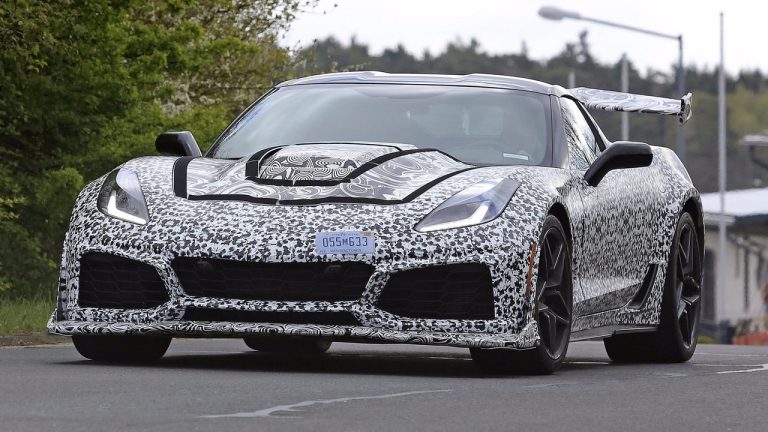 Pictures taken by spy cameras at the Nürburgring show that the Corvette ZR1 has a big rear wing