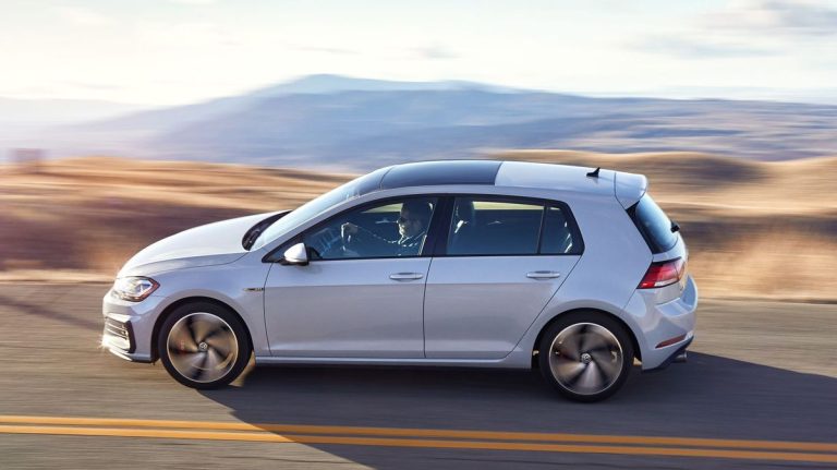 Volkswagen is calling back 260,000 cars because of a problem with the fuel tank pump