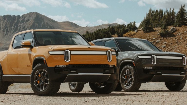 The CEO of Rivian thinks that R1T customers will not be interested in Tesla’s Cybertruck