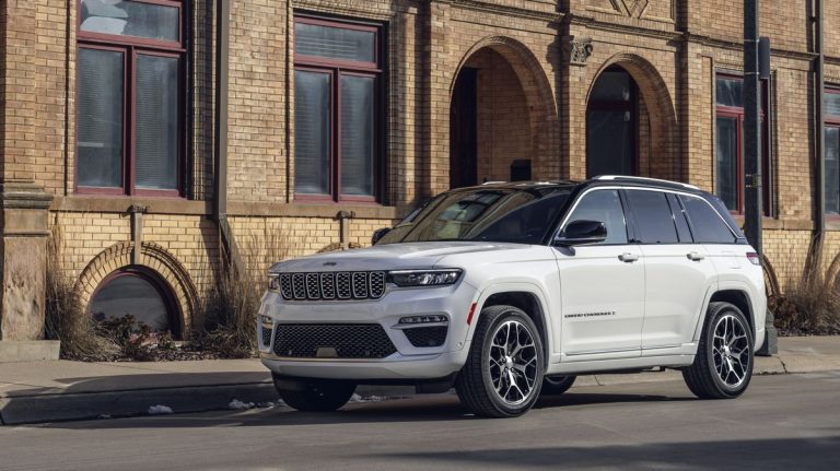 Jeep is calling back 338,000 Grand Cherokees because the steering isn’t working right