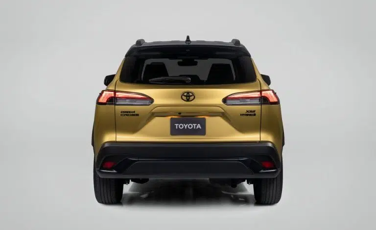 The base price of the hybrid Toyota Corolla 2023 is just under $30,000