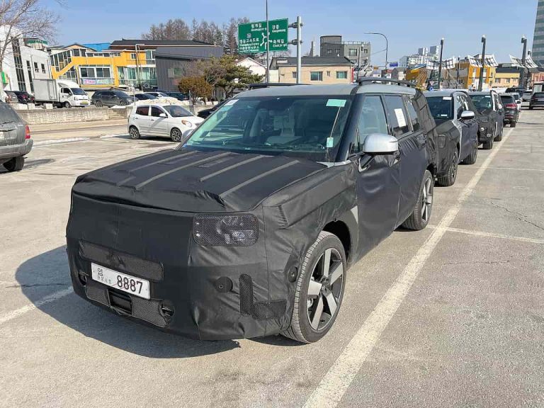 The Hyundai Santa Fe, an SUV that looks like a box, will be introduced in 2024