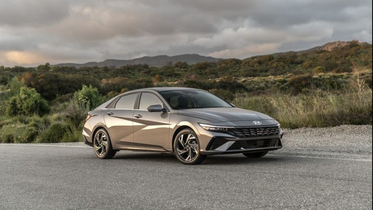 Beautiful facelift for the 2024 Hyundai Elantra Sedan Shown in U.S. Spec