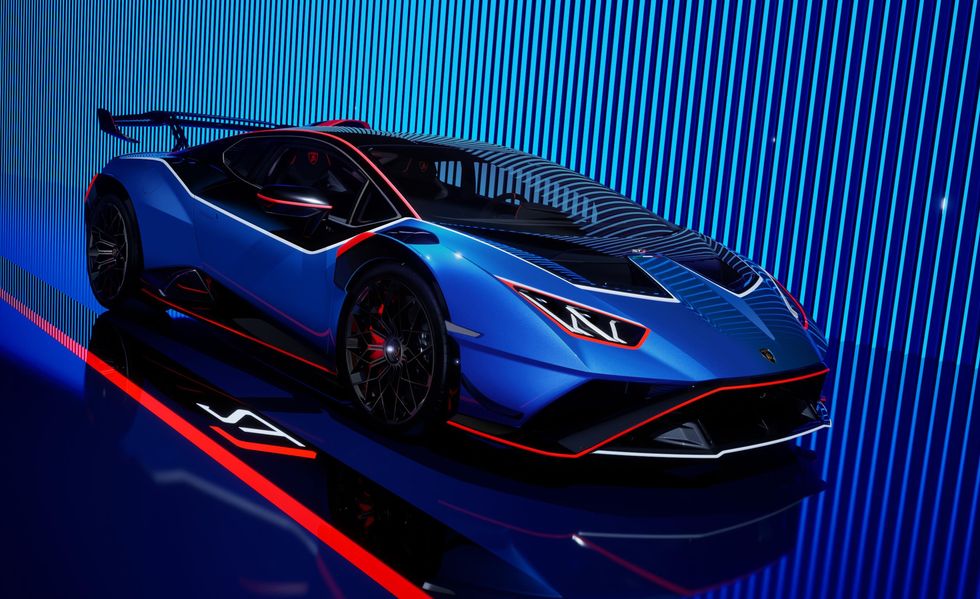 The epic last swan song of supercars is the 631-HP Lamborghini Huracán STJ