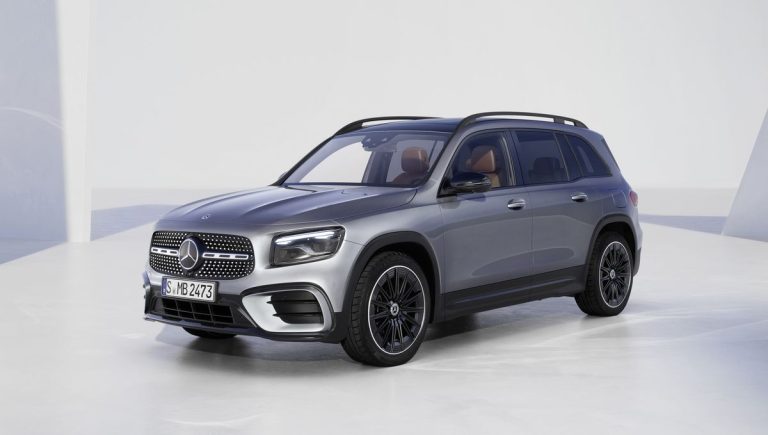 In 2024, the Mercedes-Benz GLB will slightly change its look and engines running on electricity.