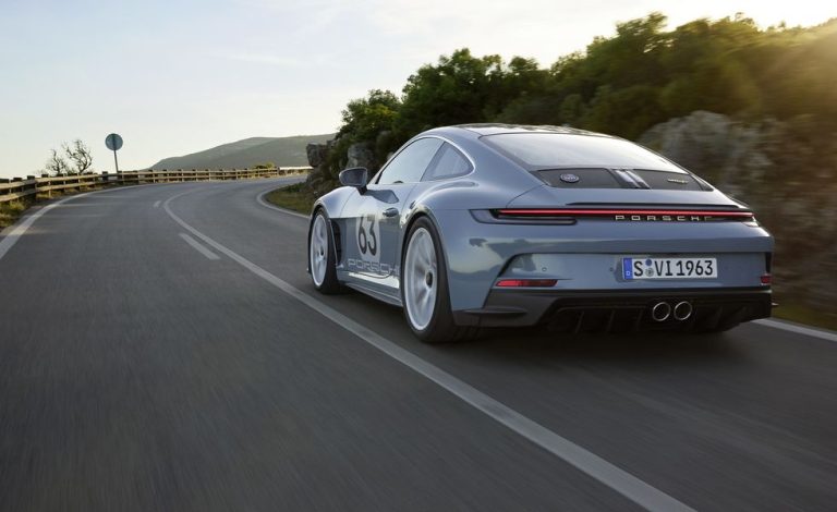 2024 Porsche 911 S/Ts have manual 911 GT3 RSs