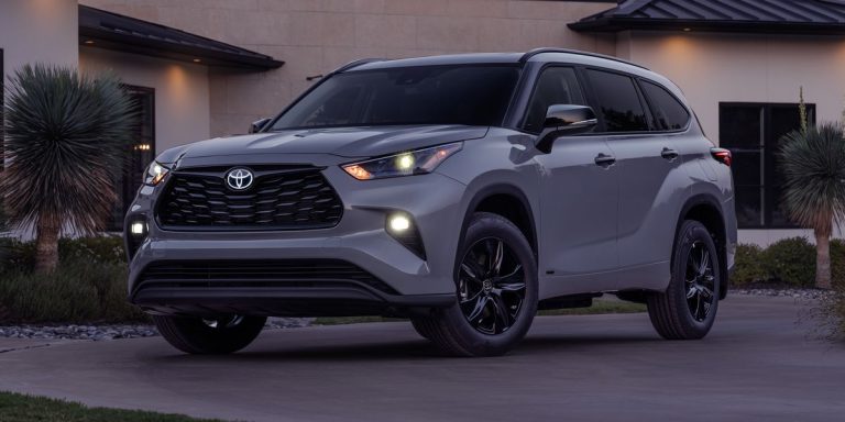 The Toyota Highlander’s base price will increase by $2500 in 2024