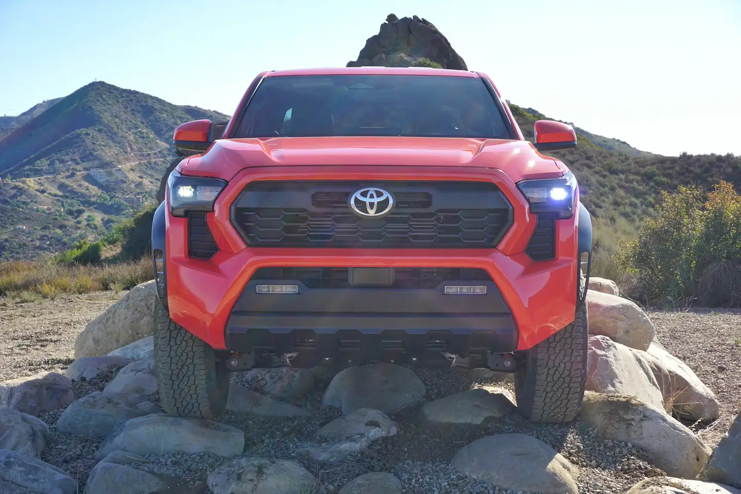 The 2024 Toyota Tacoma 4x4 has been tested and found to get up to 25 MPG 