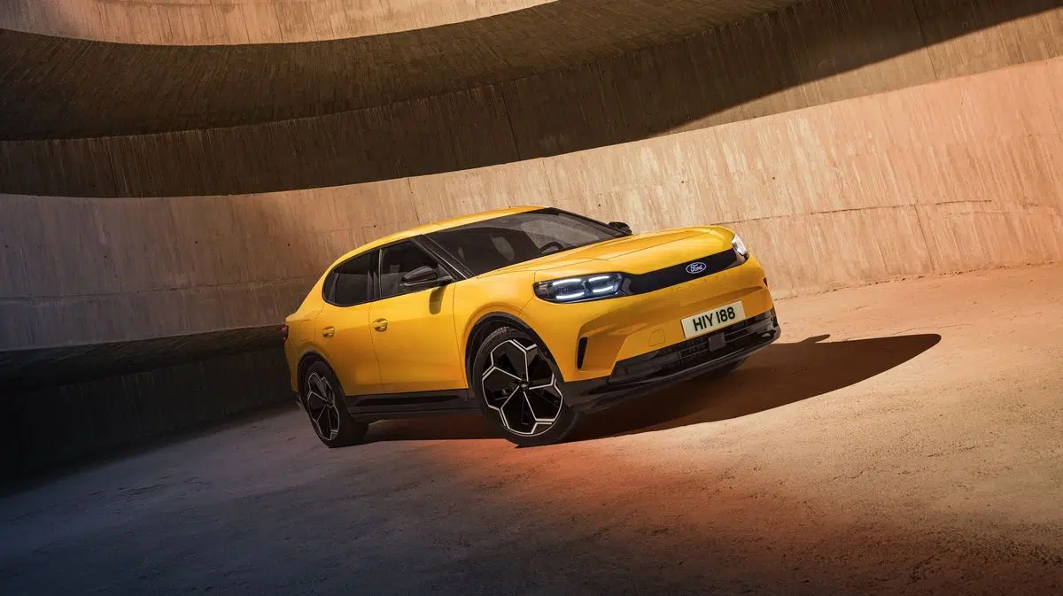 In 2024, the Ford Capri will have two doors and electric power 