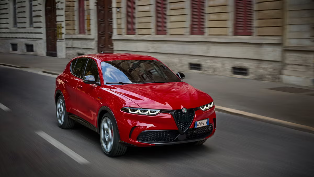 Non-Hybrid 2025 Alfa Romeo Tonale Arrives With A $10K Lower Price Tag Than The PHEV