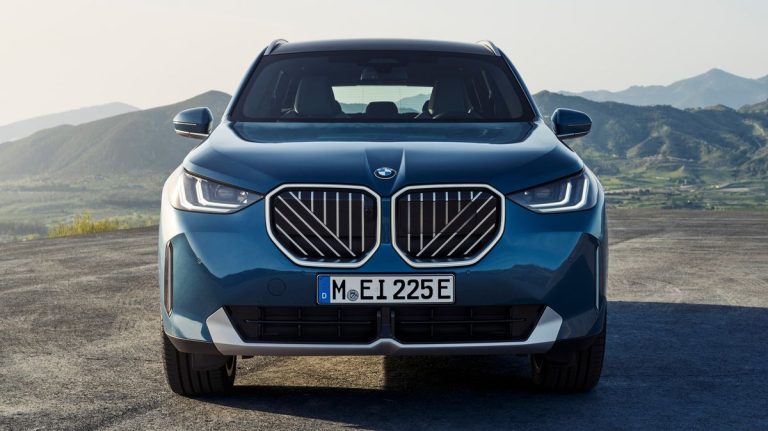 For 2025, the BMW X3 will have a more unique look and stronger engines