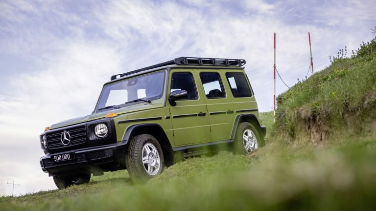 Mercedes-Benz G-Class celebrates selling 500,000 cars by making a throwback one-off car