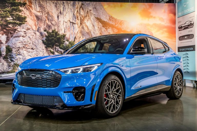 Ford thinks there is still time for the U.K. to outlaw the use of internal combustion engines by the year 2030