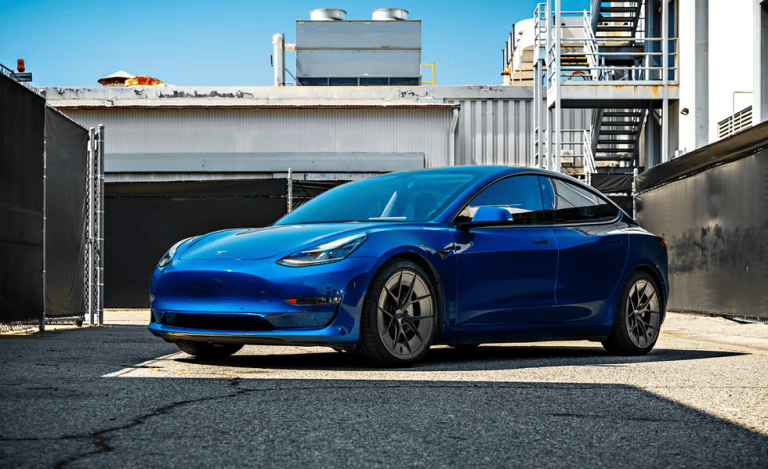 Can A Wheel Truly Be Considered “Indestructible”? Meanwhile, Tesla Drivers Benefit From A Range Of Advanced Intelligent Features