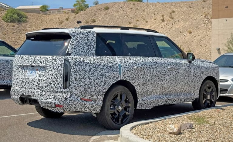 The Newest Spy Photos Of The 2026 Kia Telluride Suggest It Has Been Reshaped