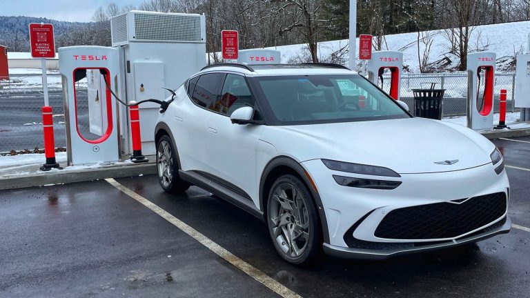 Who Will Choose Tesla’s Charging Port in the Great NACS Migration?