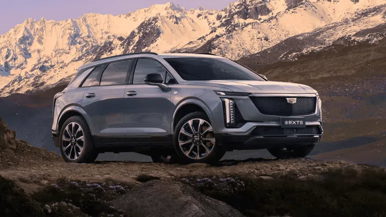 The Cadillac XT5 Might Be A Hybrid When It Comes To The United States In 2027