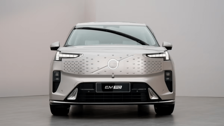 Volvo’s EM90 Plug-In Hybrid Minivan Is Shown In New Patent Photos