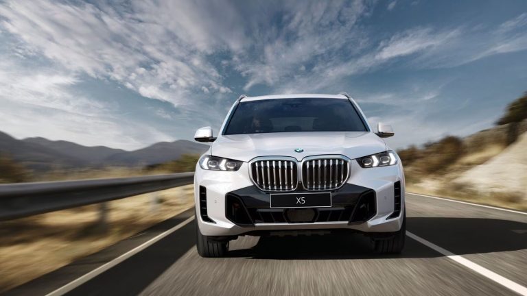 BMW India breaks all sales records in the first six months of 2023, moving 5,867 units