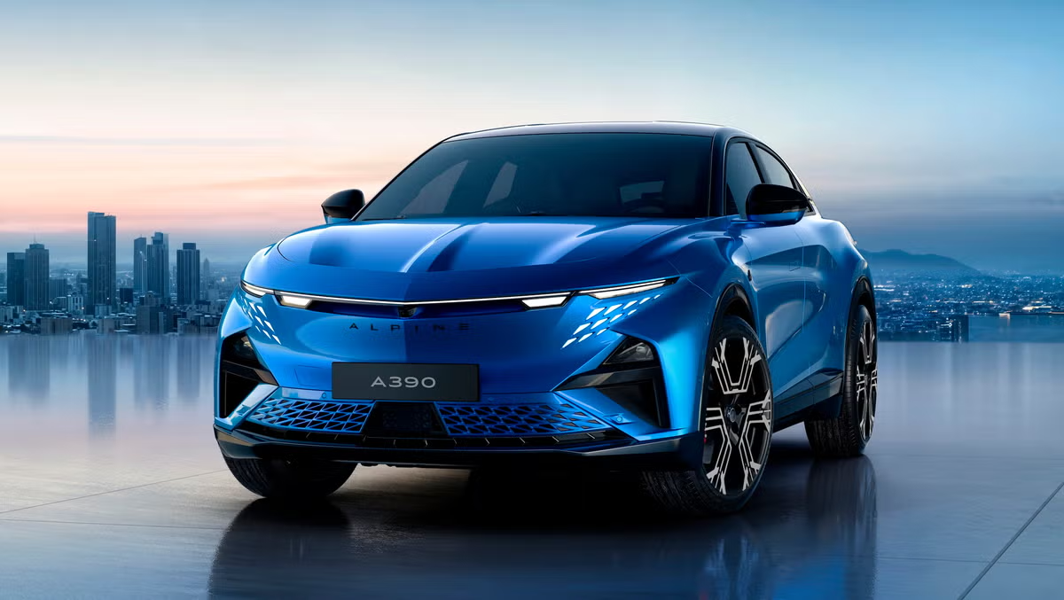 The 470-Horsepower Alpine A390 Guarantees Agile Handling Through The Use Of Torque Vectoring