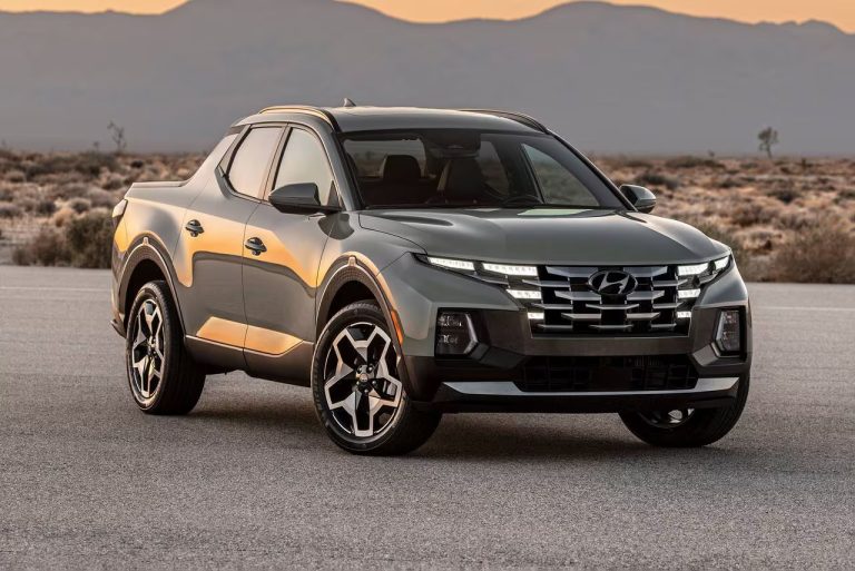 2024 Hyundai Santa Cruz Pickup has a fresh look and minor improvements