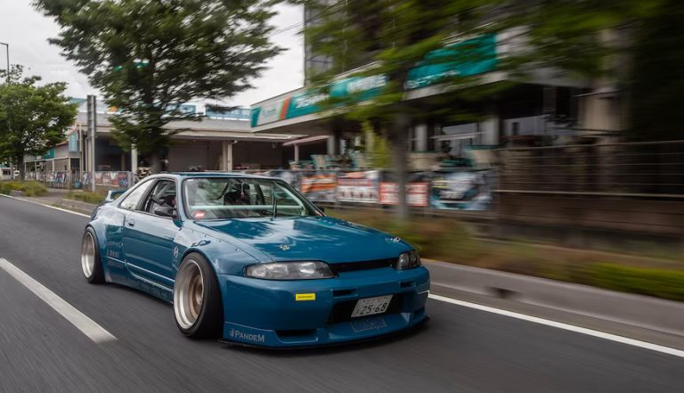 From the Hardcore Rocket Bunny R33, you can see the Tokyo skyline