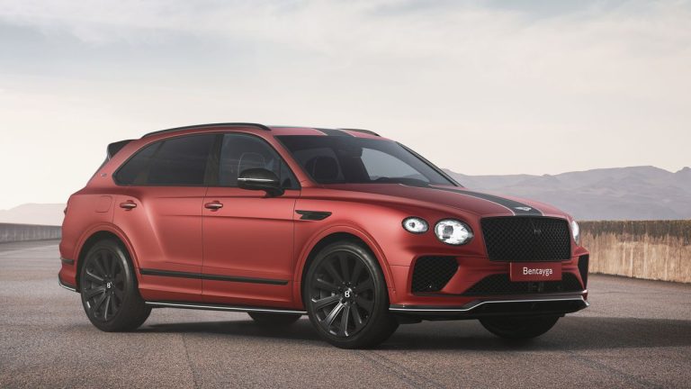This Bentley Bentayga Apex Edition has lost 97 pounds and is now ready to go swimming