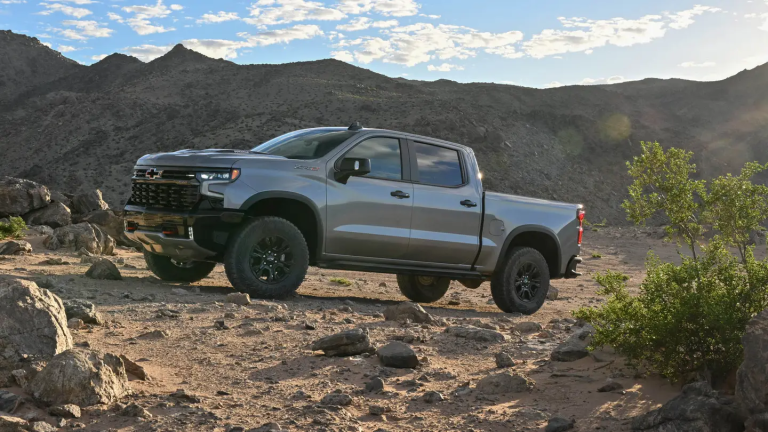 GM is no longer selling some Silverado and Sierra trucks because their roofs have split