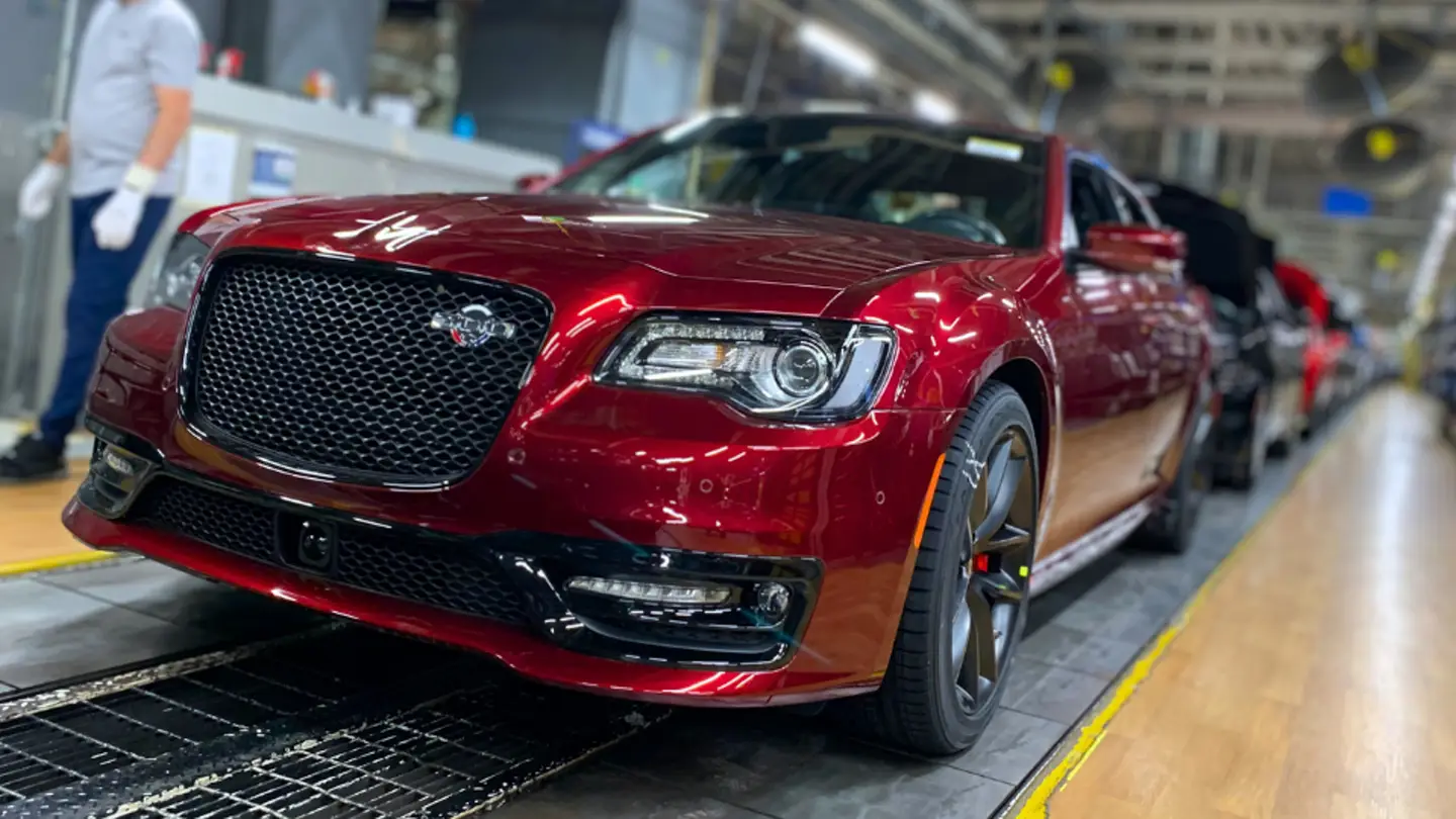 The last Chrysler 300C with a Hemi engine just came off the assembly line, marking the end of an era
