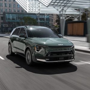 2026 Kia Niro hybrid SUV in white exterior front three-quarter view
