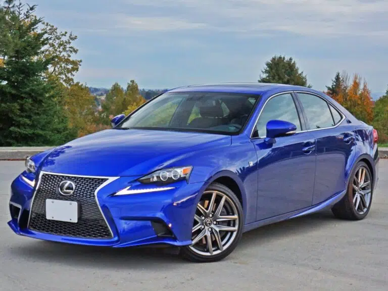 2023 Lexus IS
