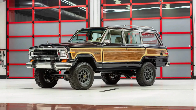 This handmade Jeep Grand Wagoneer looks great and makes a lot of noise