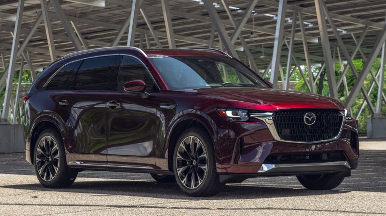 You can save up to $4000 on the 2024 Mazda CX-90