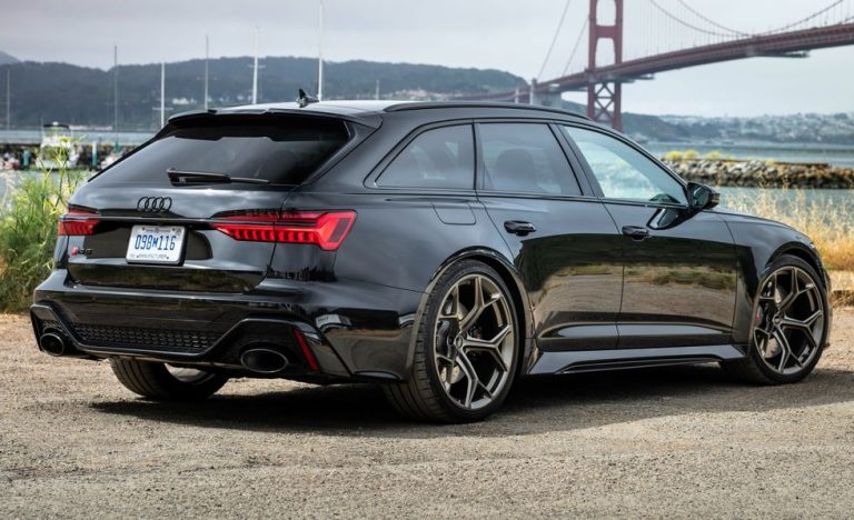 The golden colour will be on the 2024 Audi RS6 and RS7