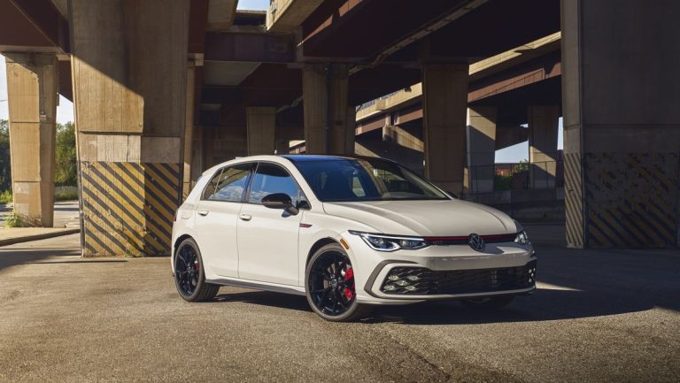 In 2024, you will no longer be able to buy a manual Volkswagen GTI or Golf R