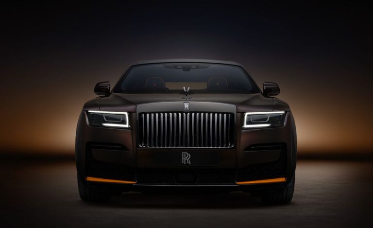 Rolls-Royce Ghost Ékleipsis 2024 for Royals Who Like Eclipses of the Sun