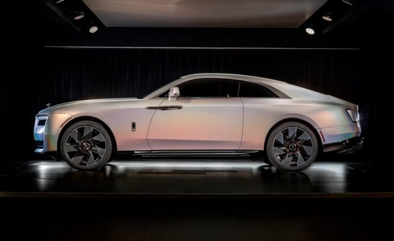 A Personalized Rolls-Royce Spectre Named “Lunaflair” Has Holographic Paint On It