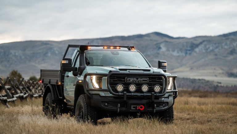 The concept 2024 GMC Sierra HD AEV Grande is a great flatbed truck