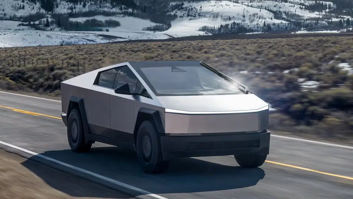 Tesla Cybertruck Long Range Offers 350-Mile Range At $10,000 Less